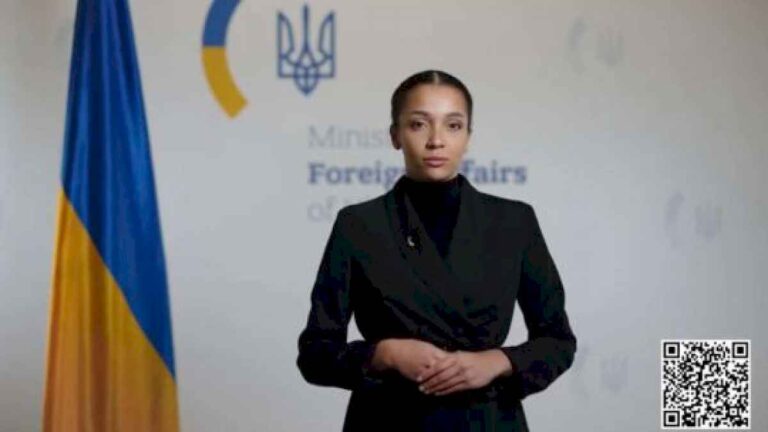 ucrania-presento-a-victoria-shi,-la-primera-vocera-oficial-creada-por-la-inteligencia-artificial