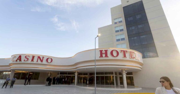 inauguran-nuevo-casino-del-rio-en-viedma-con-hotel-cinco-estrellas