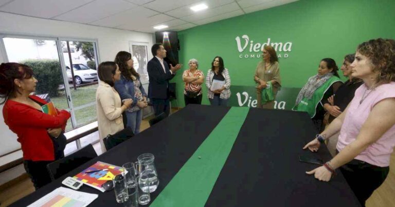 con-suba-del-9%-y-bono-de-navidad-los-municipales-de-viedma-cerraron-la-paritaria-2024