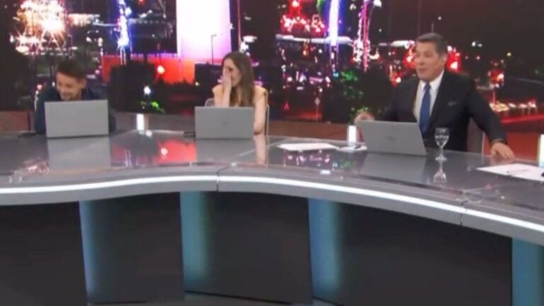 Periodista de TN leyó un saludo en vivo y cayó en una vieja broma viral