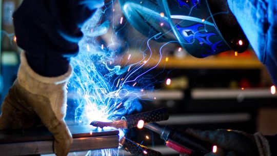 La actividad metalúrgica cerró un 2024 con una fuerte caída de más del 12%