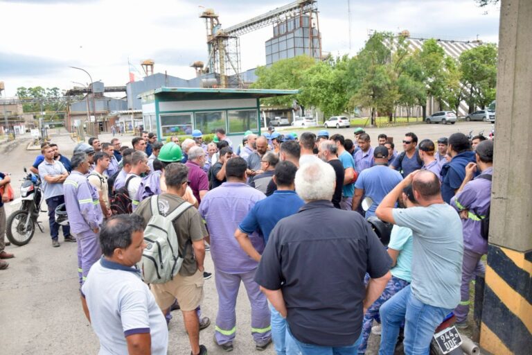 Aceiteros. Trabajadores de Vicentín en pie de lucha