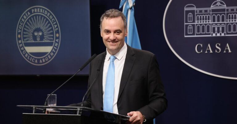 El Gobierno transfirió las plataformas de «Cine.ar»: pasaron del INCAA a depender de Manuel Adorni