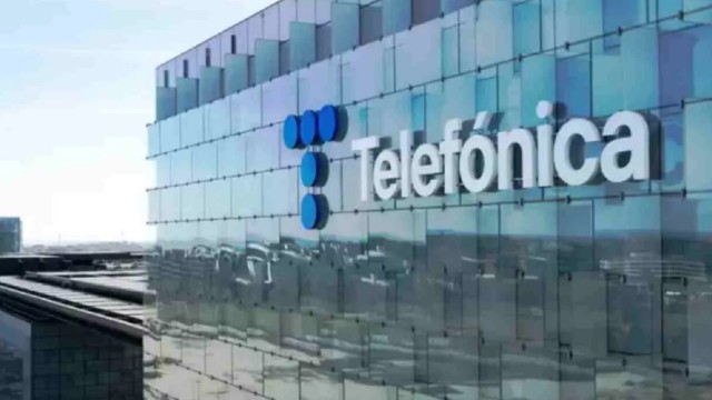 Telefónica reconoce que su futuro ya no está en las comunicaciones