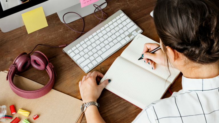 La inteligencia artificial reveló qué carreras universitarias no servirán en el futuro