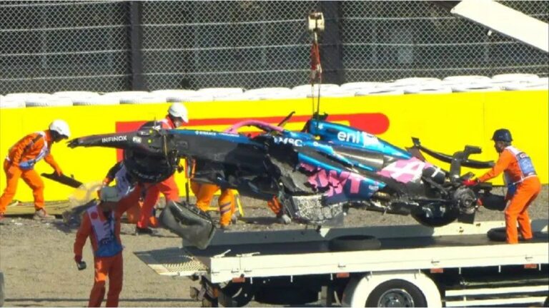 El director de Alpine responzabilizó a Doohan por su duro choque: «Falla de cálculo»