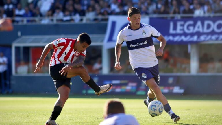 Estudiantes se lo empató en la última a Gimnasia y profundizó el mal momento del Lobo