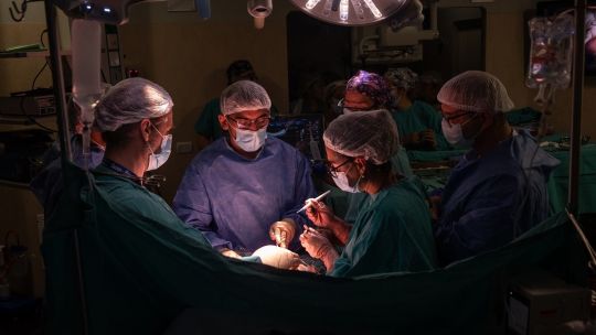 Nació la primera bebé operada dentro del útero materno en el Hospital Garrahan