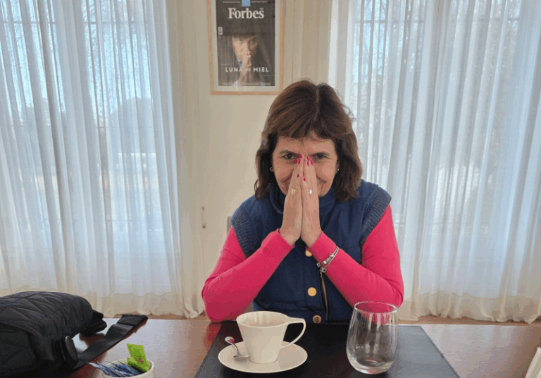 Cambios en el triángulo de hierro: cae Santiago, sube Patricia