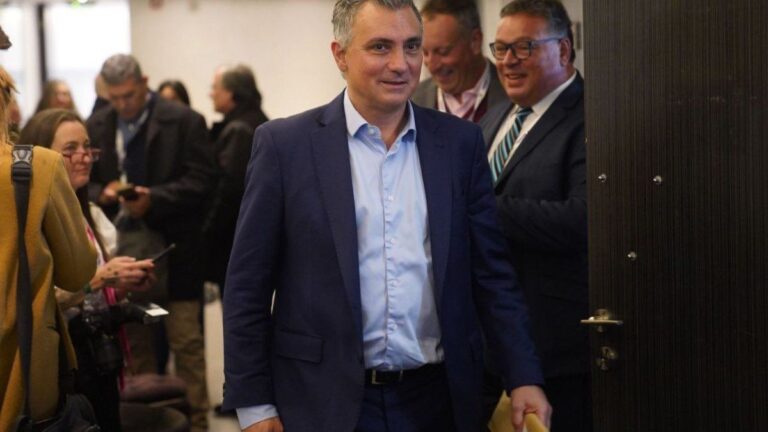 Libertarios denuncian venta de candidaturas en La Libertad Avanza por parte de Sebastián Pareja