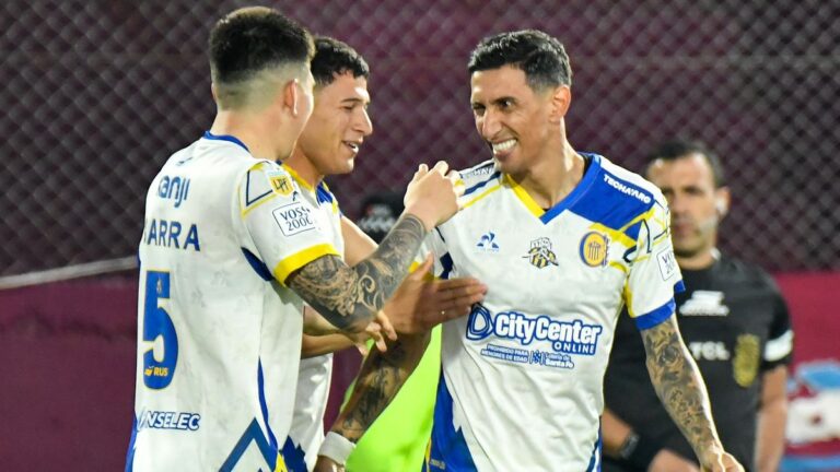Rosario Central festejó con su gente una victoria clave que le dio Di María