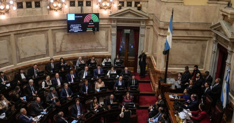 A 9 días del cierre de alianzas, la Casa Rosada avanza con el plan para duplicar sus senadores