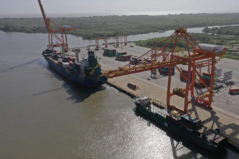 TecPlata lanza un nuevo servicio semanal que conecta con el puerto de Montevideo