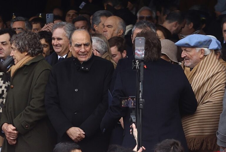 Por qué Karina y Milei tuvieron que rogarle a Francos que no se fuera a Londres?