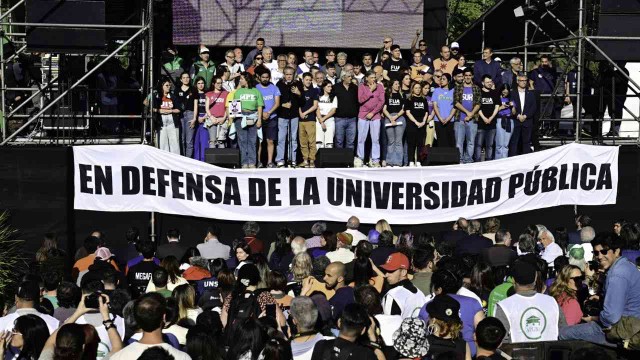 Universitarios: dos semanas de protestas en reclamo de aumento salarial y contra el veto de Milei