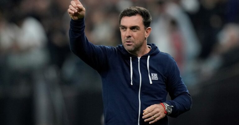 El ex DT de San Lorenzo y Argentinos que renunció a su cargo luego de acumular 15 derrotas en México