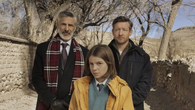 Netflix confirmó la fecha de estreno y presentó el primer tráiler de la miniserie argentina «La maldiciones»