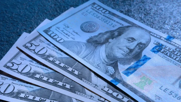 Dólar blue y dólar oficial hoy minuto a minuto: a cuánto están este sábado 30 de agosto