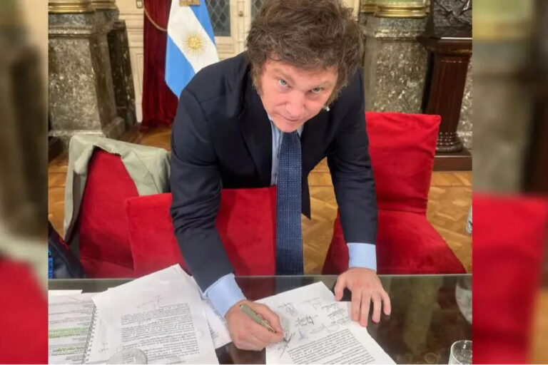 El Gobierno de Milei presentó un proyecto para prohibir la emisión monetaria