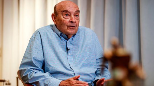Cavallo advierte que sin una reforma monetaria urgente el Gobierno arriesga inflación o recesión