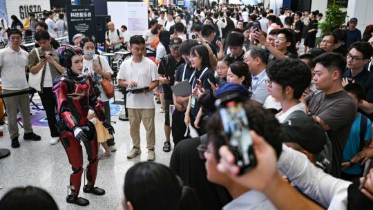 Por primera vez en la historia un robot humanoide que opera con inteligencia artificial es aceptado en la universidad