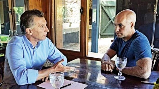 Mauricio Macri y Horacio Rodríguez Larreta en un encuentro casual? en un café de Palermo