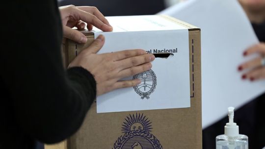 Encuesta elecciones 26 de octubre: Cómo votan los hombres y mujeres?