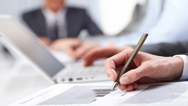 Bajó nuevamente el índice de confianza empresaria, con proyecciones sobre dólar, inversión y empleo