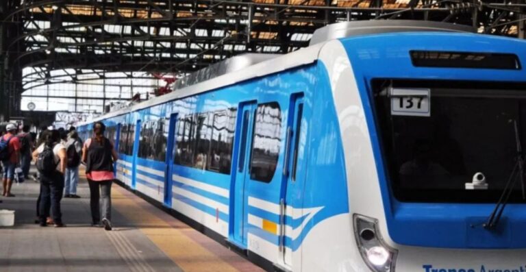 AMBA. Trenes circulan a 30 km/h por protesta de maquinistas