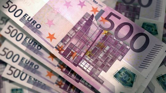 A cuánto cerró el euro blue hoy jueves 18 de diciembre