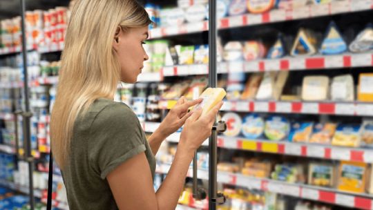 Llenar el changuito no cuesta lo mismo en todo el país: Miden diferencias de hasta 100 mil pesos