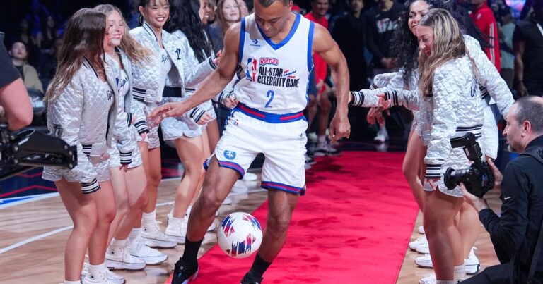 Cafú, invitado de lujo en el Juego de las Estrellas de la NBA: la rompió haciendo jueguito con los pies pero no la pasó tan bien cuando usó las manos