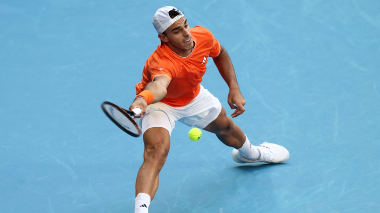 Francisco Cerúndolo venció a Tomás Etcheverry y se clasificó a la final del Argentina Open