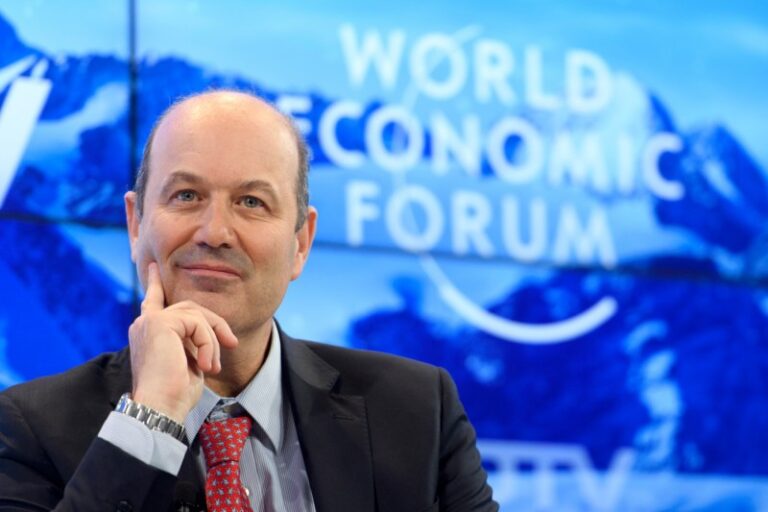 El ministro Sturzenegger declaró un patrimonio de $2.371 millones en el 2024