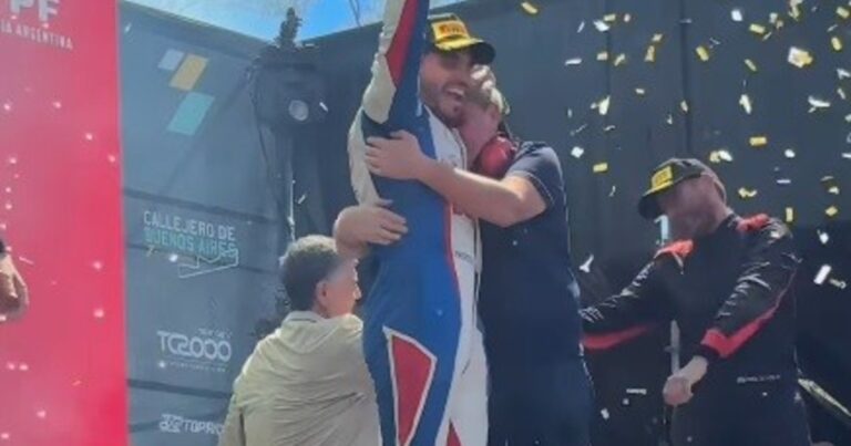 Franco Riva sorprendió en el Callejero de Buenos Aires y ganó la primera del TC2000
