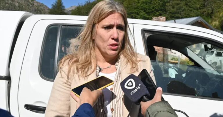 Edificio de tribunales o símbolo de la justicia en la provincia de Río Negro