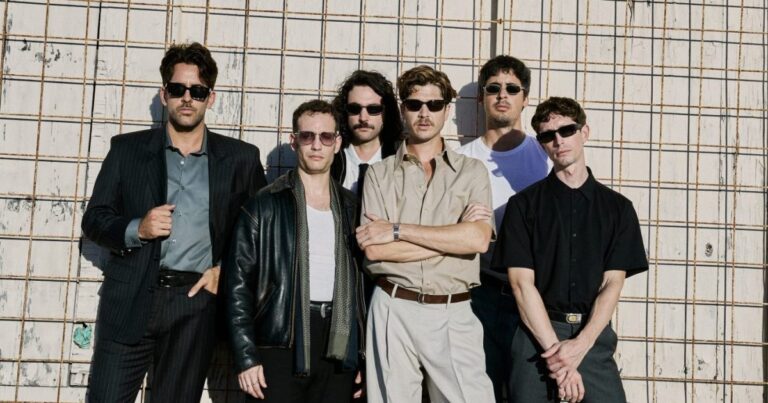 Bandalos Chinos en vivo durante un concierto.