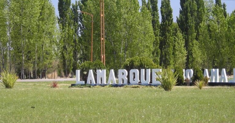 Ilustración de una bicicleta en una calle, representando el siniestro vial ocurrido en Lamarque, Río Negro.