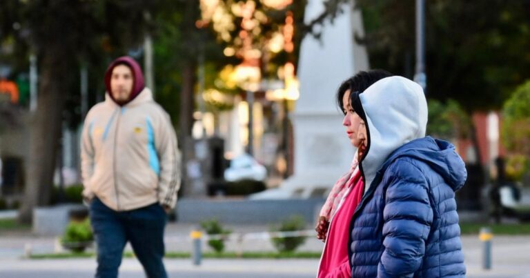 Mapa del pronóstico del tiempo mostrando el frente frío sobre la región del Alto Valle de Río Negro