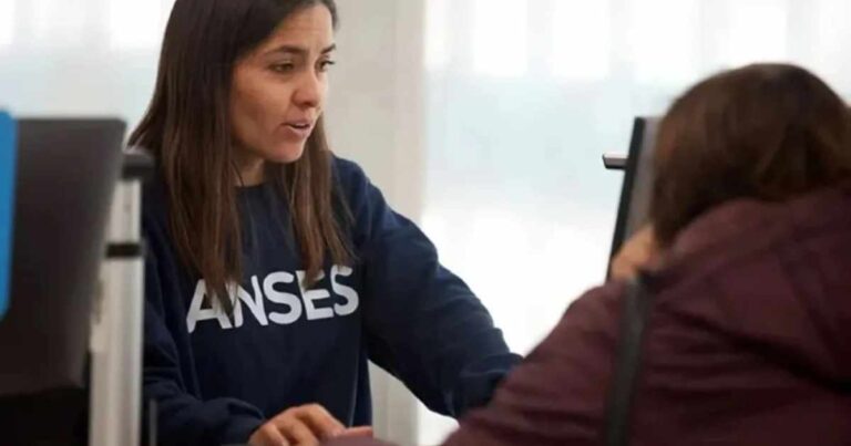 Ilustración conceptual sobre Pensiones No Contributivas y proceso de modernización.