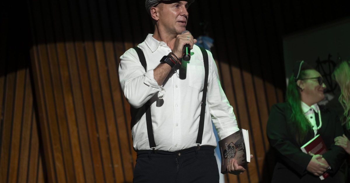 Nacho Larrañaga presenta en Viedma 